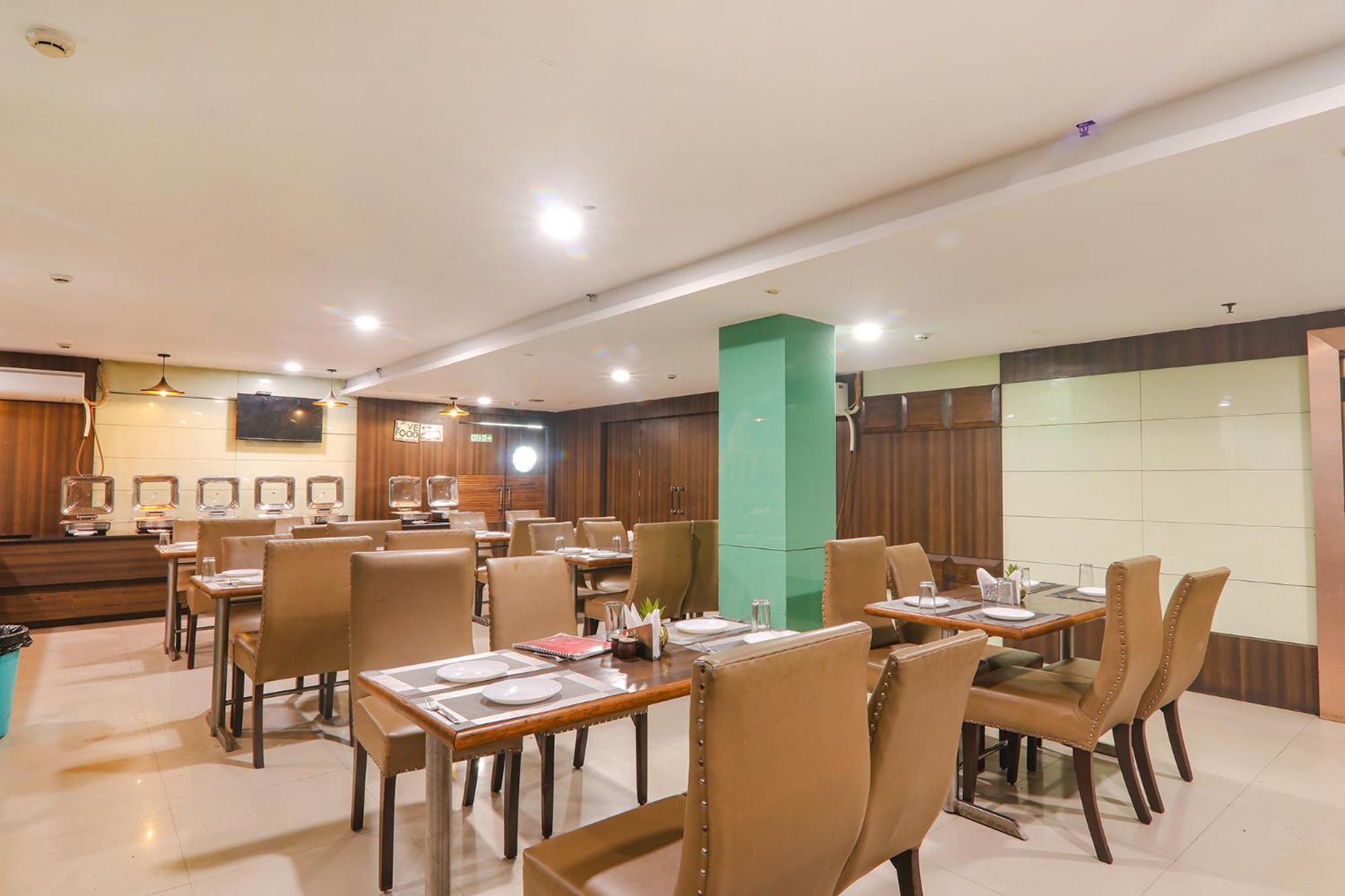 Fabhotel Prime The Continental Лакнау Екстериор снимка